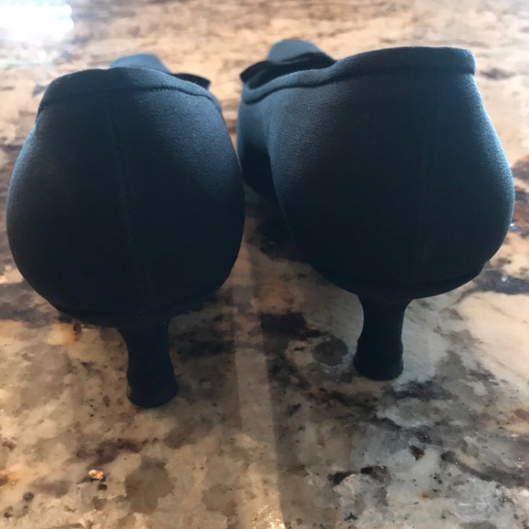 Stuart Weitzman Sz 6 Preowned Excellent Condition - Picture 5 of 6